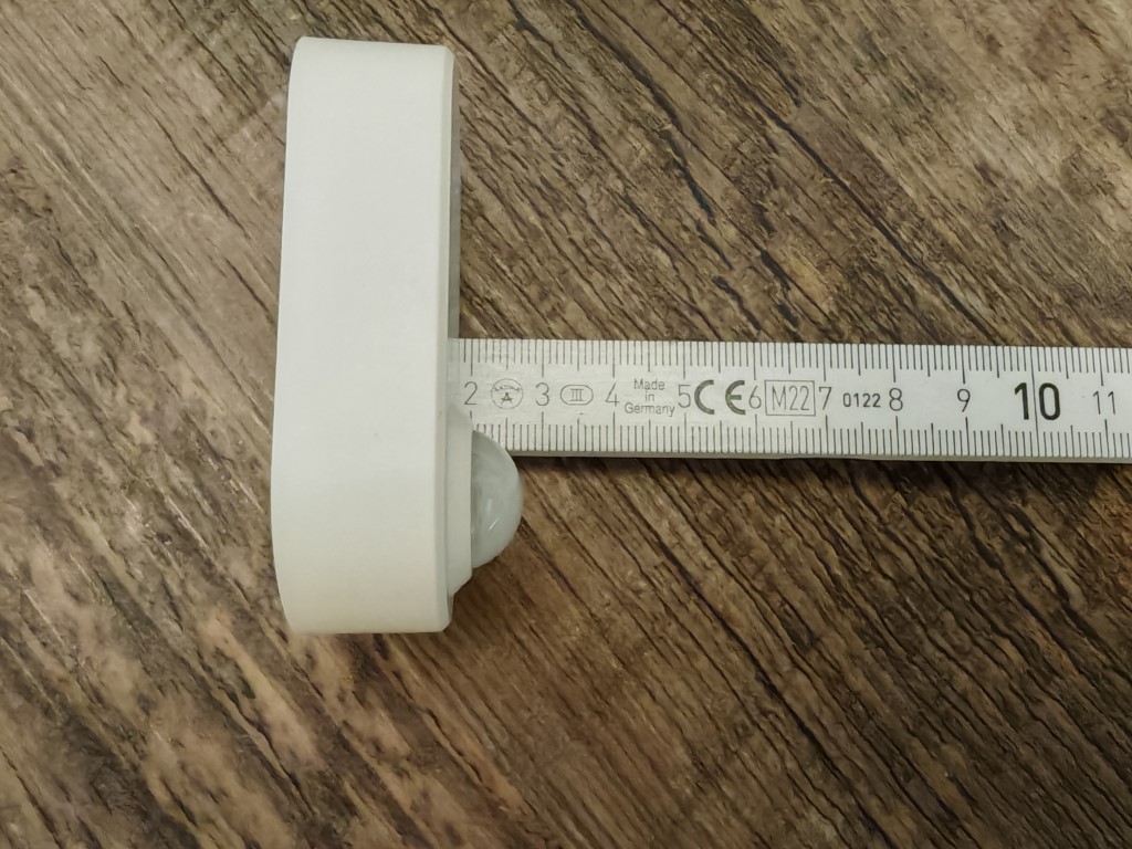 Längenvergleich des Tuya ZG-204ZM